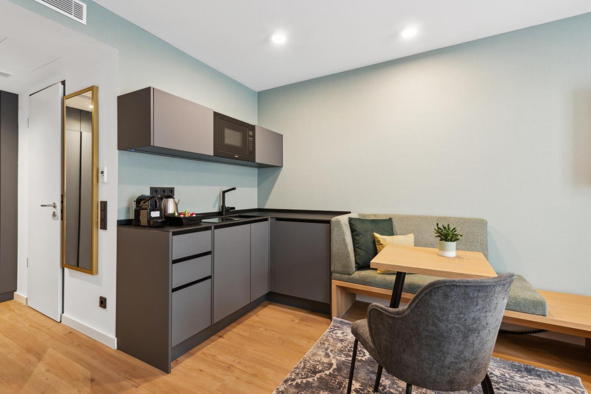 Nena Aparthotel
