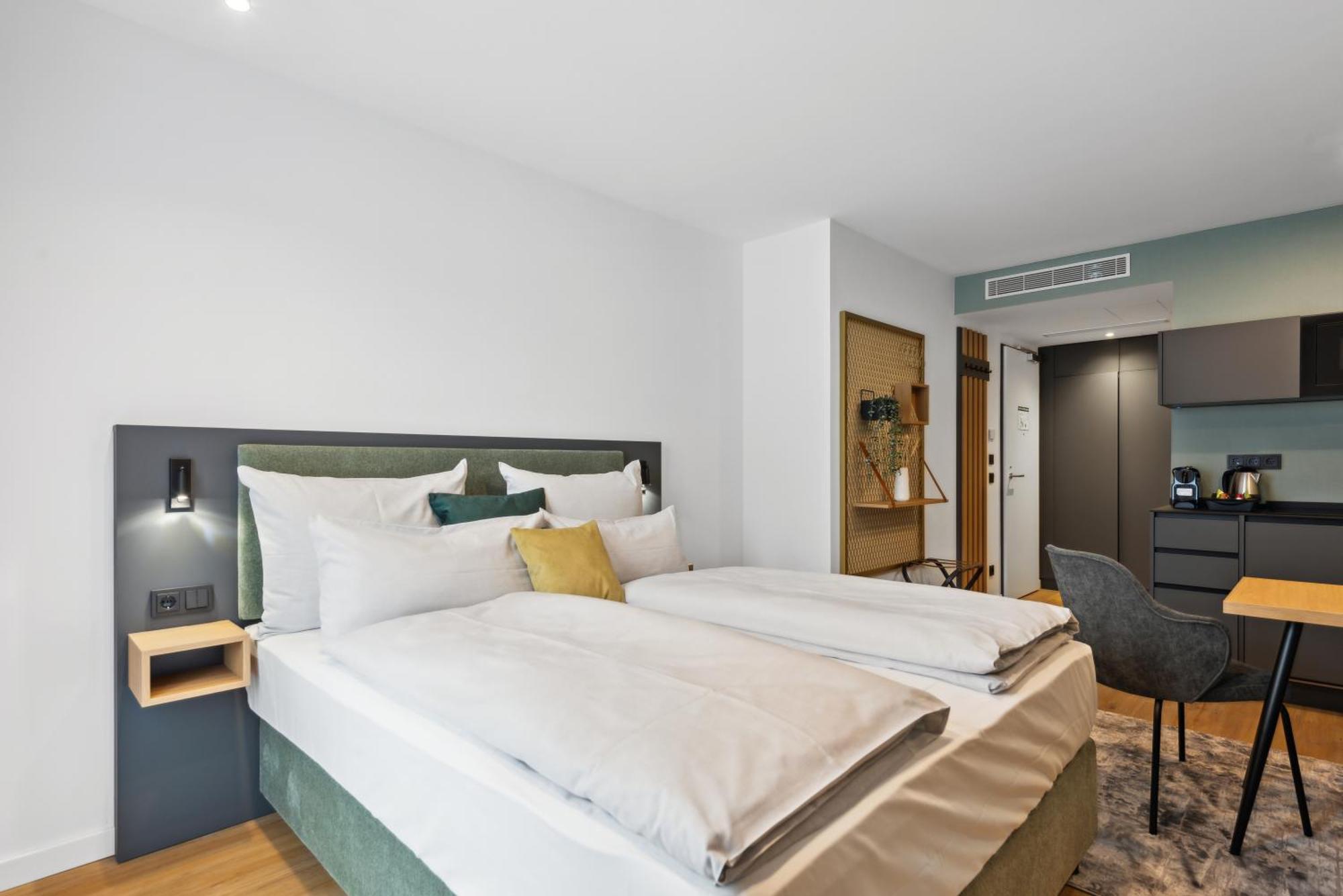 Nena Aparthotel München