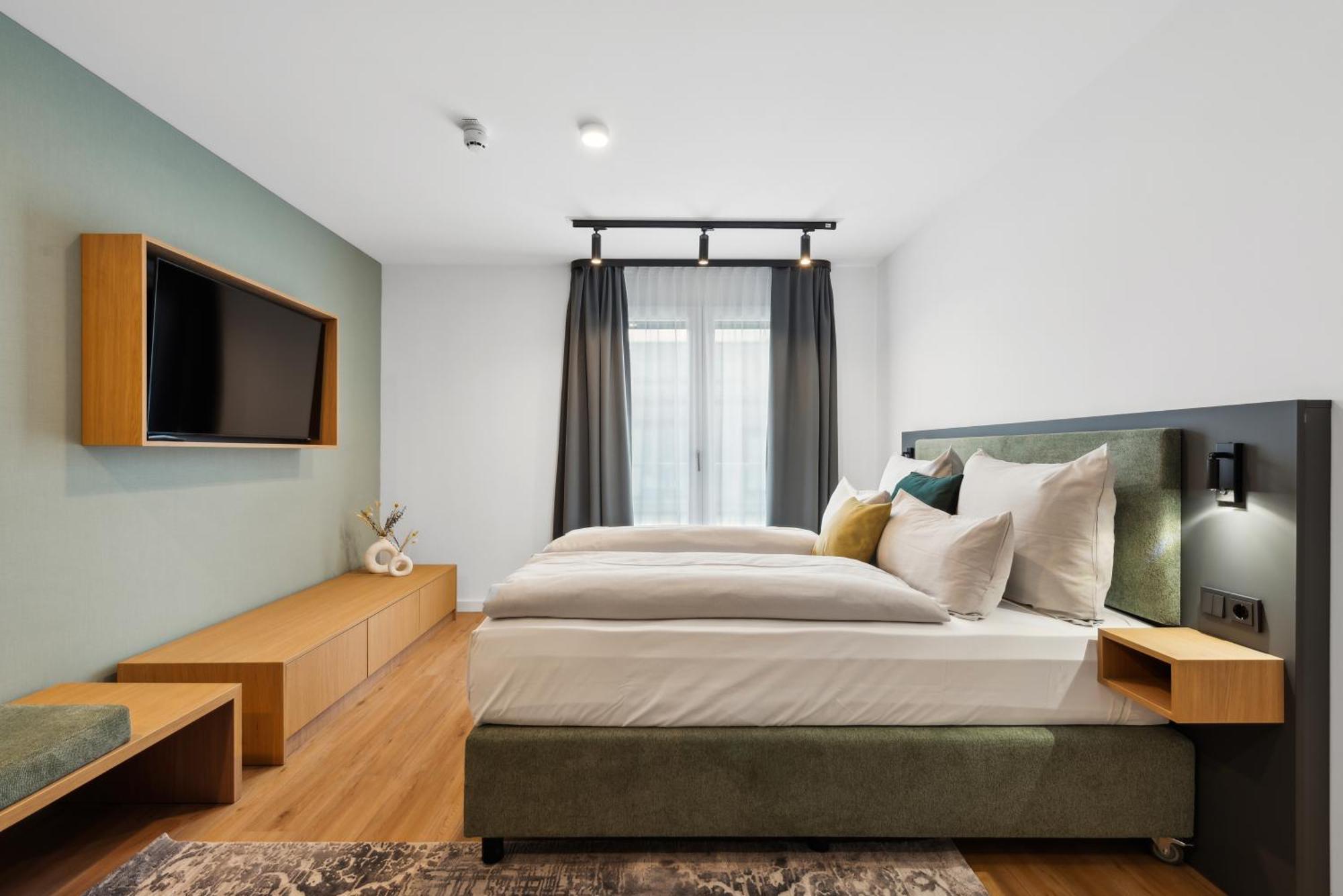 Nena Aparthotel *