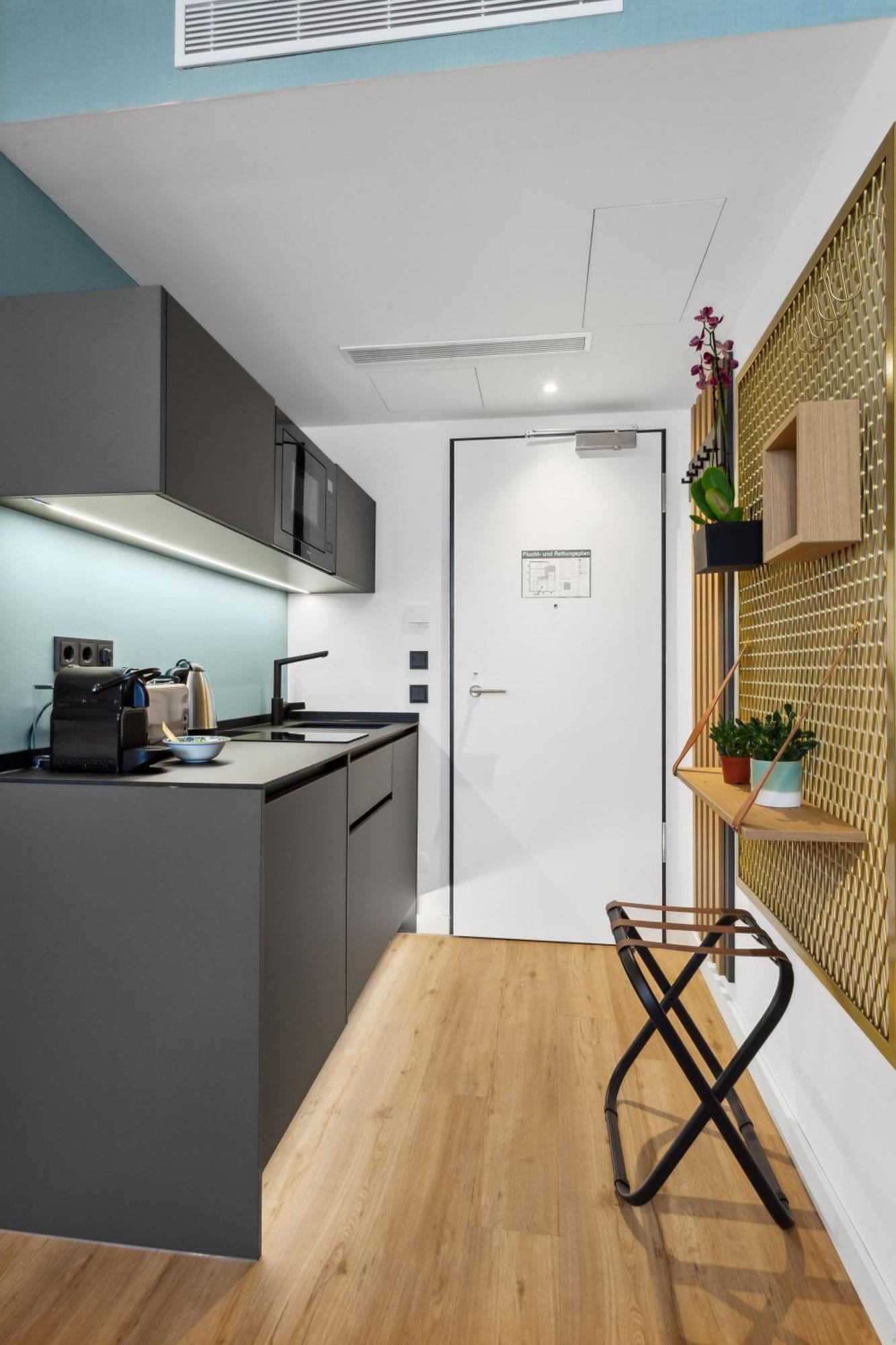Nena Aparthotel *